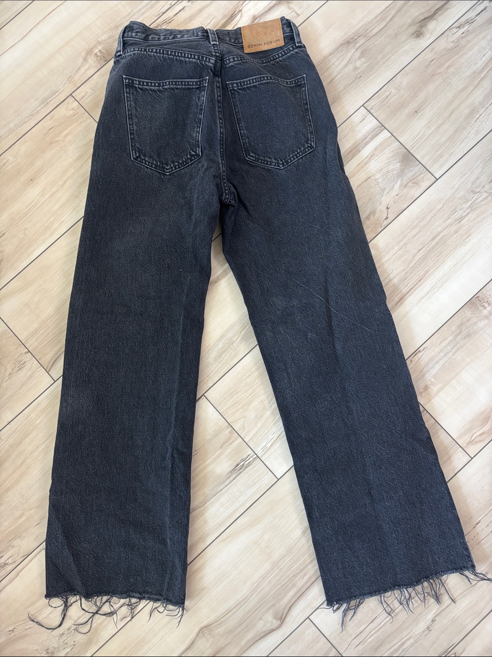 Denim Forum Black Wide-Leg Jeans with Frayed Hem
